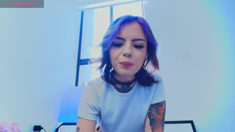 Alice bleu for friends  online show from January 28, 7:42 pm