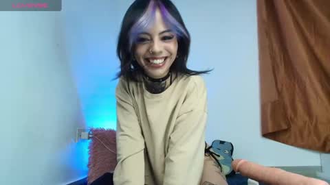 Alice bleu for friends  online show from February 19, 3:06 am