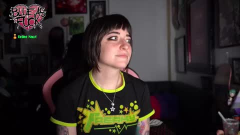 Blue online show from January 14, 1:54 am