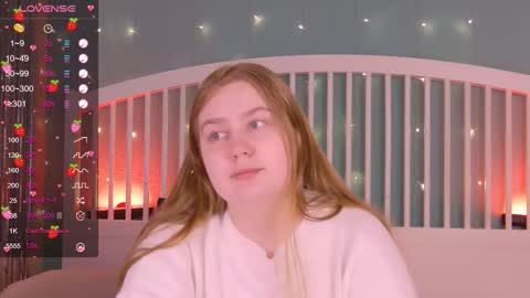 Ellie3 online show from December 16, 1:33 am