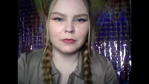 blushing_star online show from February 18, 8:27 am