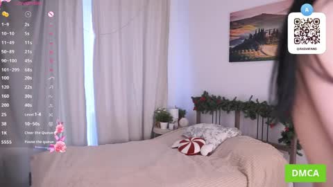 Akemi online show from April 10, 6:30 am