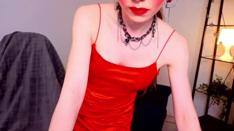 Karen online show from April 8, 4:53 pm