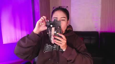 bonnali_lune online show from July 24, 4:43 am