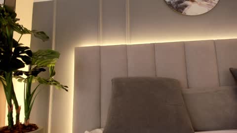 Snapshot of bonnie_bloom chatting on January 2, 10:44 pm Bonnie online show from January 2, 10:44 pm