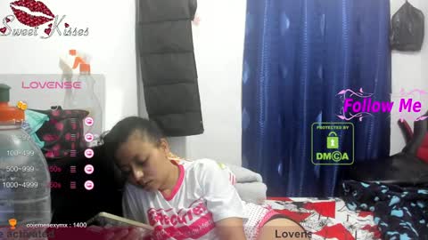 Snapshot of bonnie_lam_ chatting on January 17, 2:08 am bonnie lam hello welcome to my room I hope you have fun and you can reach your maximum pleasure here with me online show from January 17, 2:08 am