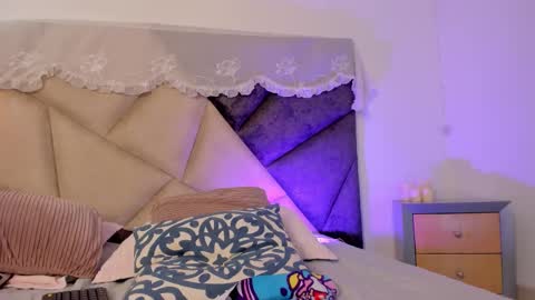   online show from March 23, 11:43 pm