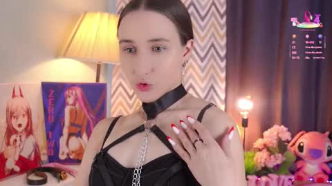 Snapshot of bonniedry chatting on September 19, 1:37 am Emma online show from September 19, 1:37 am