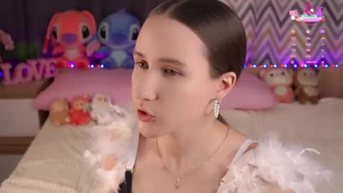 Snapshot of bonniedry chatting on September 17, 1:14 am Emma online show from September 17, 1:14 am