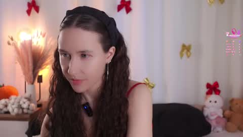 Emma online show from February 20, 1:37 am