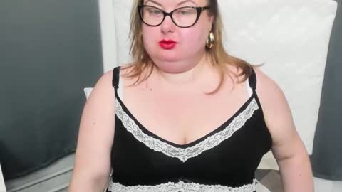 Bonnie online show from December 15, 8:30 am