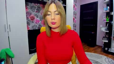 Snapshot of bonybenessy chatting on December 24, 7:33 pm Mira online show from December 24, 7:33 pm