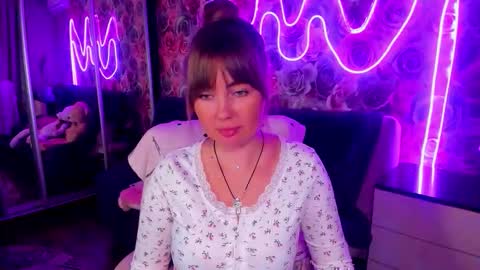 Snapshot of bonybenessy chatting on September 14, 7:34 pm Mira online show from September 14, 7:34 pm