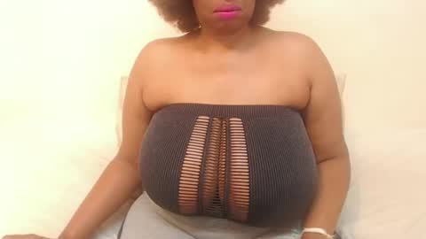 boobyqueen online show from February 17, 10:40 am