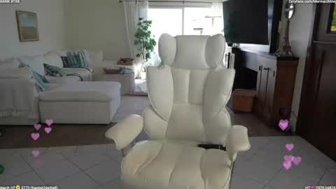 Miley online show from March 6, 11:22 pm