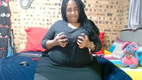 bootytwerkxxx online show from April 13, 11:38 pm