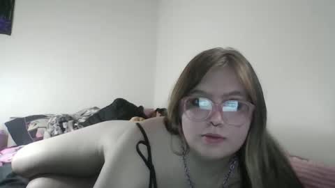 borderline mutt online show from November 26, 5:47 pm