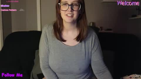 boredbustyhousewife online show from February 12, 3:51 am