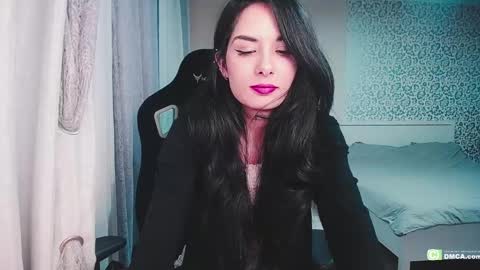 Helen  online show from December 3, 8:03 am