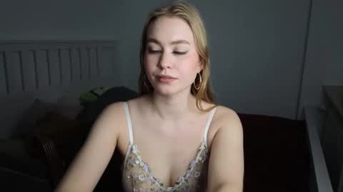 brandaany online show from December 30, 7:00 pm