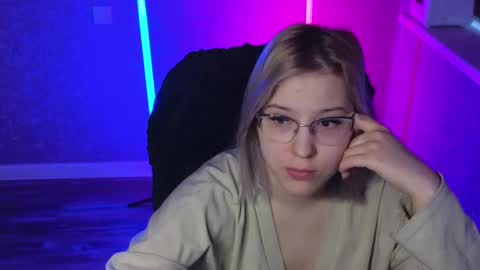 Belle  online show from March 6, 1:37 am