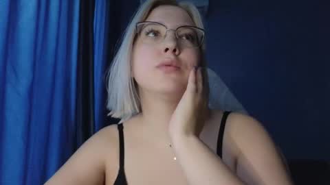 Belle  online show from September 29, 5:45 am