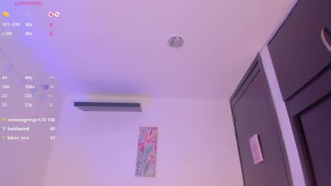 Brianna  online show from October 16, 10:34 pm