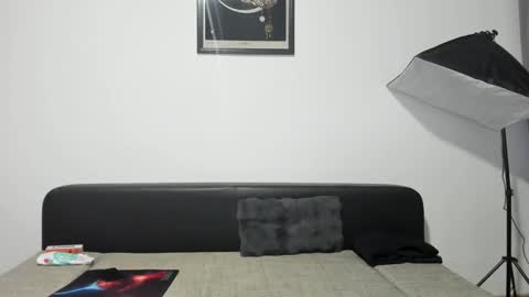 BriaShine online show from December 5, 3:24 pm