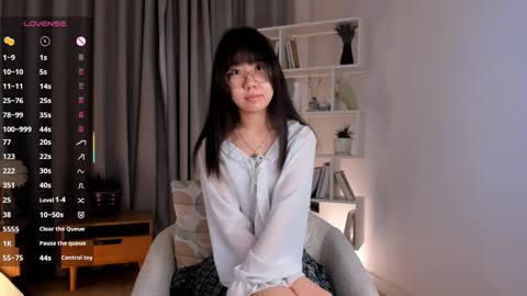 Hanna online show from December 5, 1:27 am