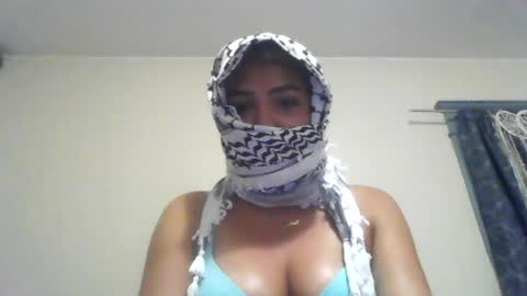 briella577778 online show from July 14, 11:53 pm