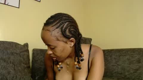 briella online show from June 20, 1:53 am