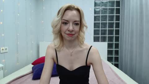 Heather online show from April 20, 12:35 am