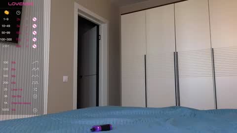 Amina Adelina online show from March 28, 8:36 am