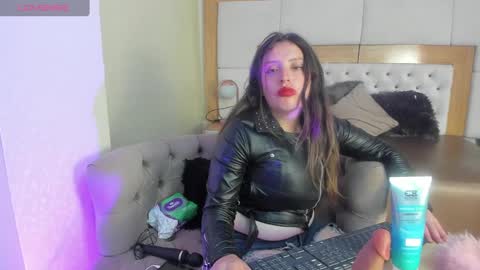 Snapshot of brithaniky chatting on September 19, 10:53 pm brithani online show from September 19, 10:53 pm