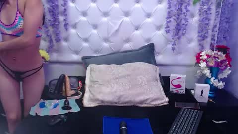 Snapshot of brithany_adms chatting on January 20, 3:26 am Brithany online show from January 20, 3:26 am