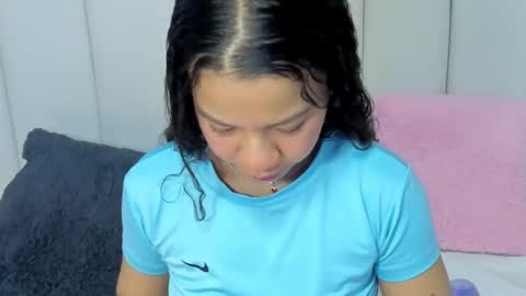 Snapshot of brithany_rousee chatting on February 17, 7:12 pm Brithany Rousee online show from February 17, 7:12 pm
