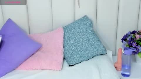 Snapshot of brithany_rousee chatting on March 3, 7:14 pm Brithany Rousee online show from March 3, 7:14 pm