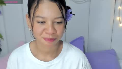 Snapshot of brithany_rousee chatting on March 5, 7:28 pm Brithany Rousee online show from March 5, 7:28 pm