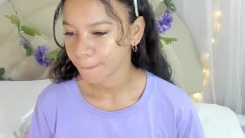 Snapshot of brithany_rousee chatting on January 27, 7:35 pm Brithany Rousee online show from January 27, 7:35 pm