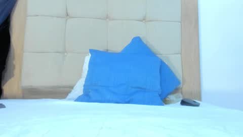 Snapshot of brithany_rousee chatting on September 17, 6:39 pm Brithany Rousee online show from September 17, 6:39 pm