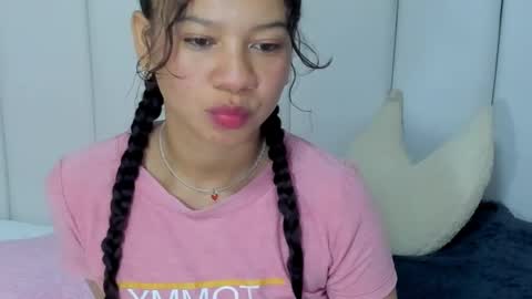 Snapshot of brithany_rousee chatting on February 20, 7:52 pm Brithany Rousee online show from February 20, 7:52 pm