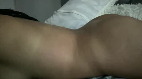 Snapshot of brithneysquirt chatting on December 8, 10:25 pm brithneysquirt online show from December 8, 10:25 pm
