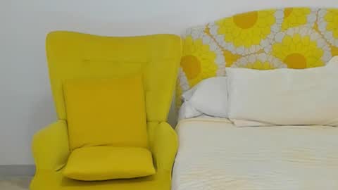 Penelope online show from March 3, 6:36 pm