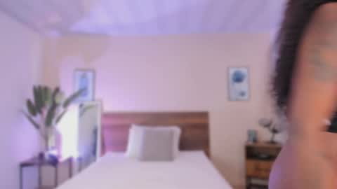 Btittany online show from December 22, 8:45 pm