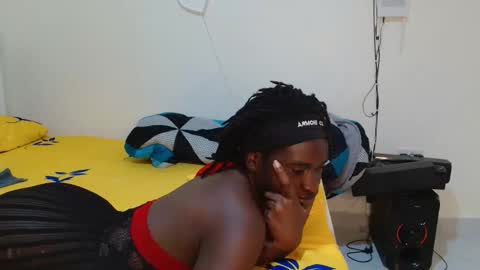 broken_haloo online show from March 29, 5:39 am