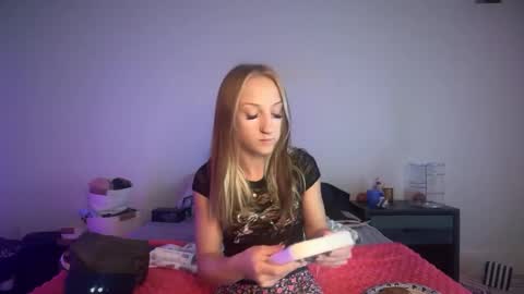 brookepatterson online show from October 3, 9:31 pm