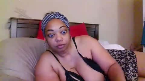 brownroundrenee online show from February 13, 10:17 am