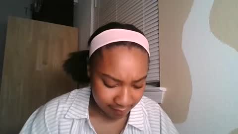 Brownsuagrcutie online show from October 27, 1:56 am