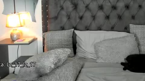 lizathomson online show from February 23, 8:19 pm