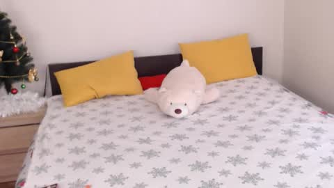 Ellis online show from December 22, 7:55 am